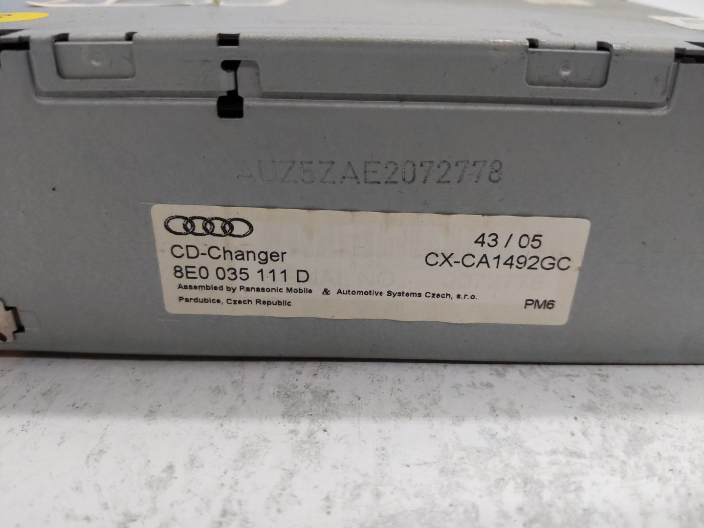 2002-2008 Audi A4 Am Fm Cd Player Radio Receiver - Oemusedautoparts1.com