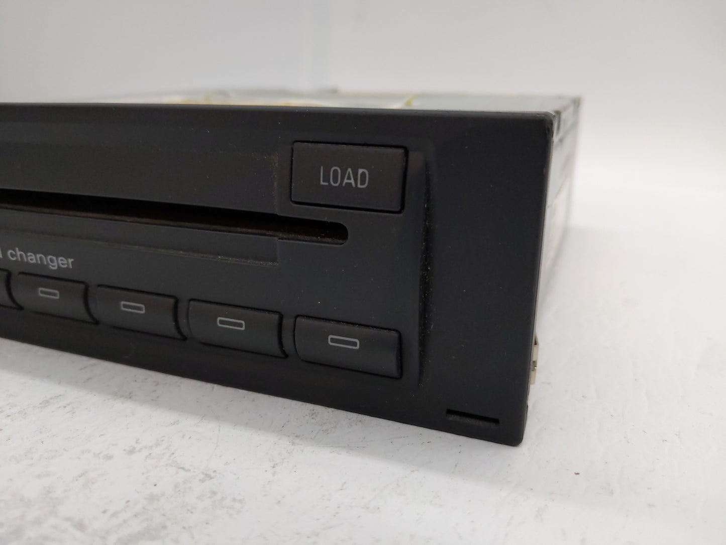 2002-2008 Audi A4 Am Fm Cd Player Radio Receiver - Oemusedautoparts1.com