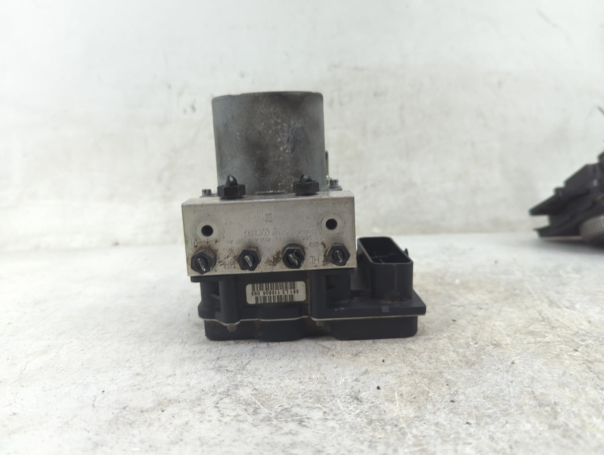 2006 Audi A4 Quattro ABS Pump Control Module Replacement P/N:8E0 910 517 E 8E0 614 517 AL, 0 265 234 333, 0 265 950 473 Fits