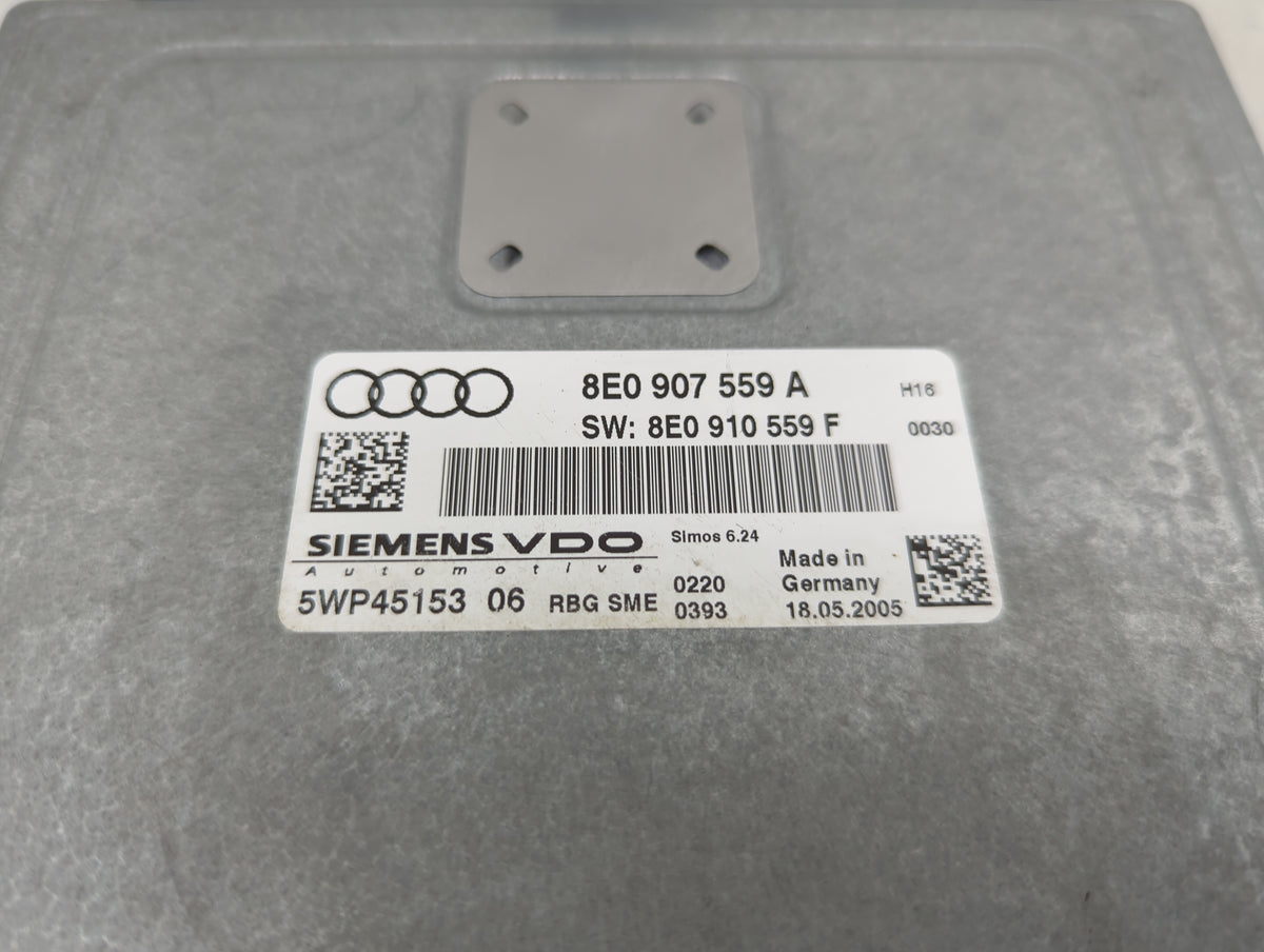 2006 Audi A4 Quattro PCM Engine Control Computer ECU ECM PCU OEM P/N:8E0 907 559 A 8E0 910 559 F Fits OEM Used Auto Parts - 