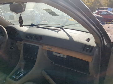 2005-2009 Audi A4 Quattro Air Bag Passenger Right Dashboard OEM Fits Fits 2005 2006 2007 2008 2009 OEM Used Auto Parts