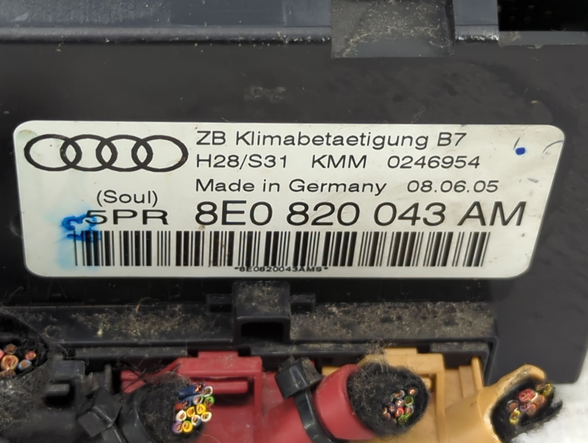 2005-2009 Audi A4 Quattro Climate Control Module Temperature AC/Heater Replacement P/N:8E0820043AM Fits OEM Used Auto Parts 