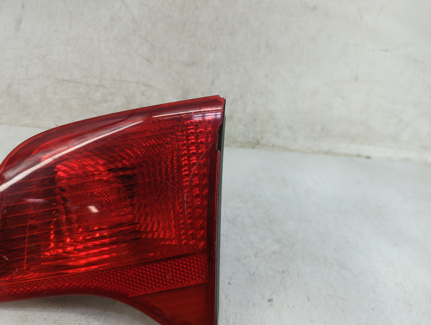 2005 Audi A4 Quattro Passenger Right Side Deck Lid Mounted Tail Light - Oemusedautoparts1.com