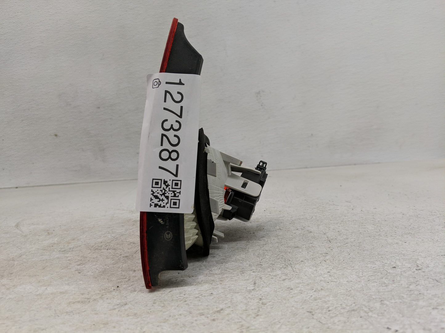 2005-2008 Audi A4 Quattro Tail Light Assembly Driver Left OEM P/N:965038-01 Fits Fits 2005 2006 2007 2008 OEM Used Auto Part