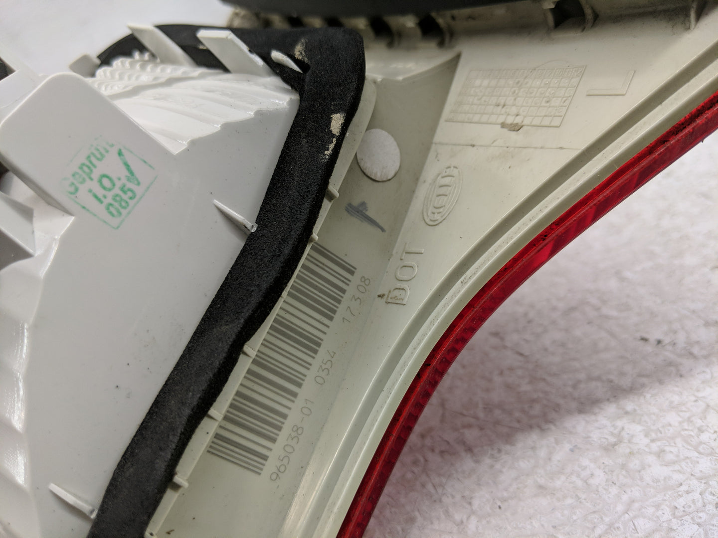 2005-2008 Audi A4 Quattro Tail Light Assembly Driver Left OEM P/N:965038-01 Fits Fits 2005 2006 2007 2008 OEM Used Auto Part