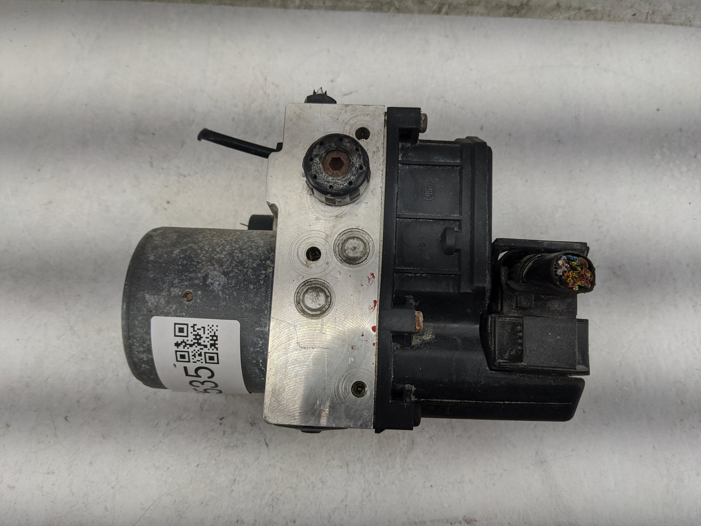 2006 Audi A4 Quattro ABS Pump Control Module Replacement P/N:8E0614517A 0265225045, 0265950012 Fits OEM Used Auto Parts - Oe