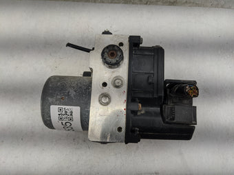 compare product 2006 Audi A4 Quattro ABS Pump Control Module Replacement P/N:8E0614517A 0265225045, 0265950012 Fits OEM Used Auto Parts