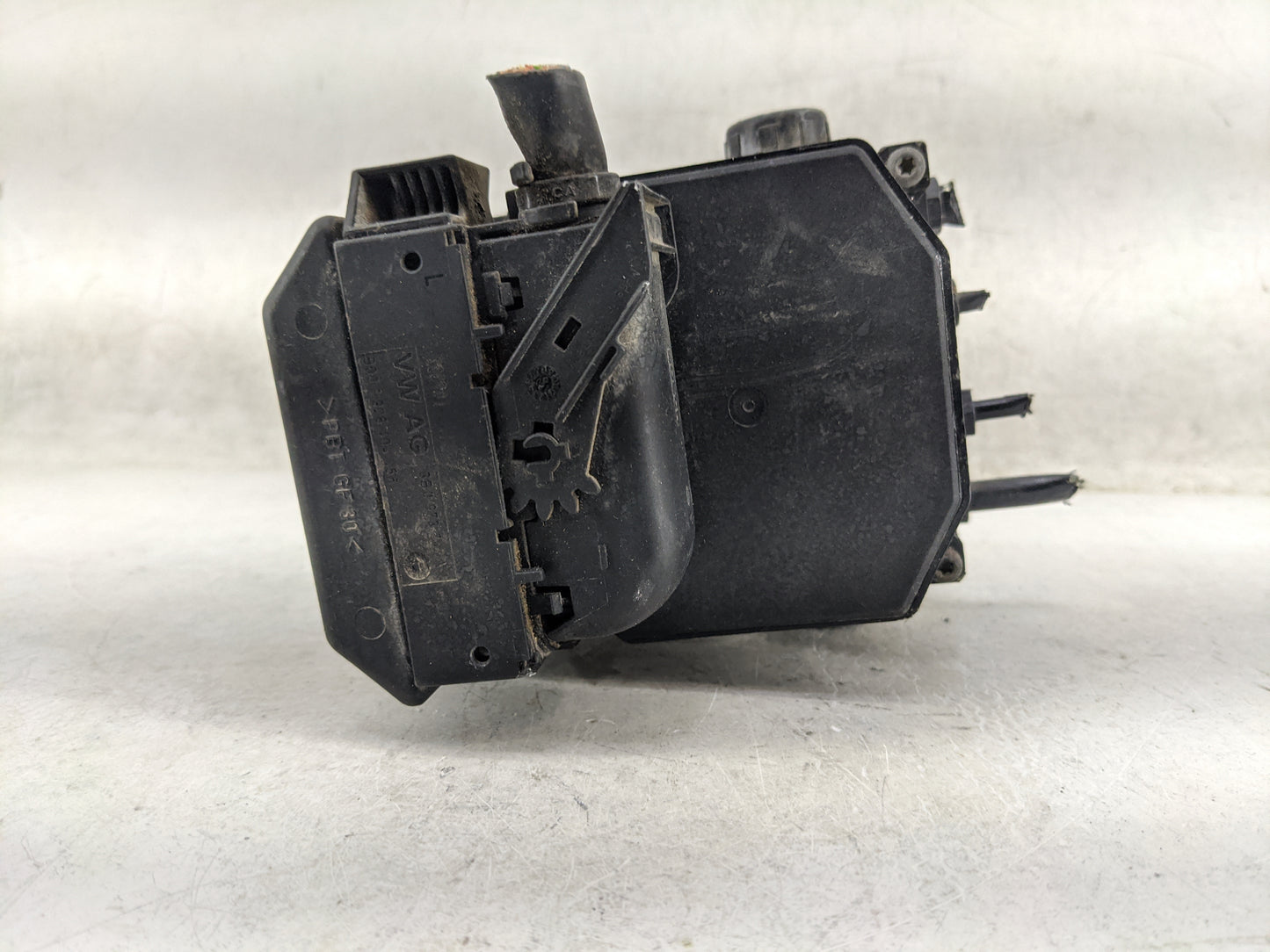 2006 Audi A4 Quattro ABS Pump Control Module Replacement P/N:8E0614517A 0265225045, 0265950012 Fits OEM Used Auto Parts - Oe
