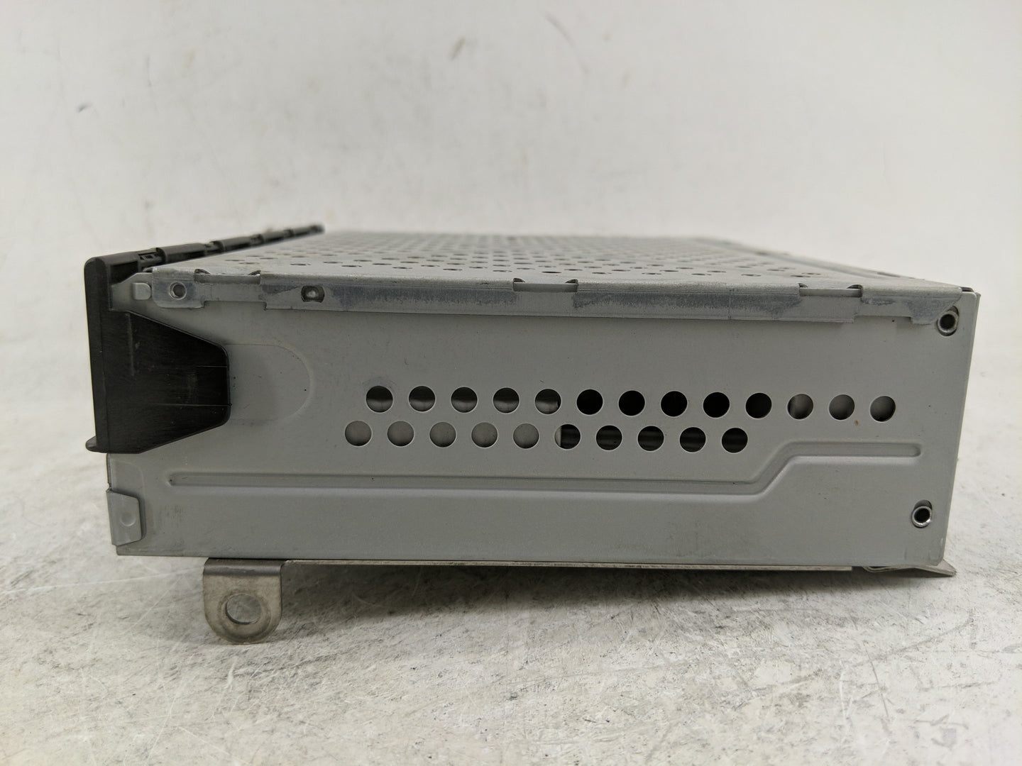 2005-2009 Audi A6 Radio AM FM Cd Player Receiver Replacement P/N:4F0 035 541 B Fits Fits 2005 2006 2007 2008 2009 OEM Used A