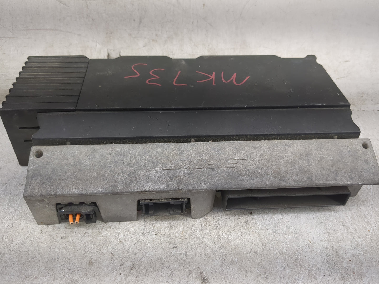 2006 Audi A6 Radio AM FM Cd Player Receiver Replacement P/N:4F0 035 223A Fits OEM Used Auto Parts - Oemusedautoparts1.com