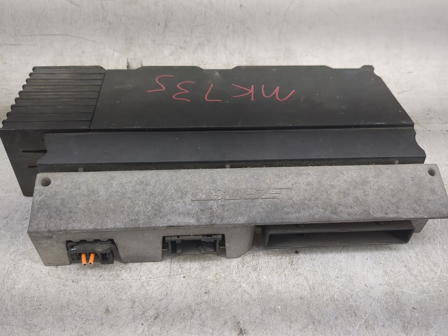 2006 Audi A6 Radio AM FM Cd Player Receiver Replacement P/N:4F0 035 223A Fits OEM Used Auto Parts - Oemusedautoparts1.com