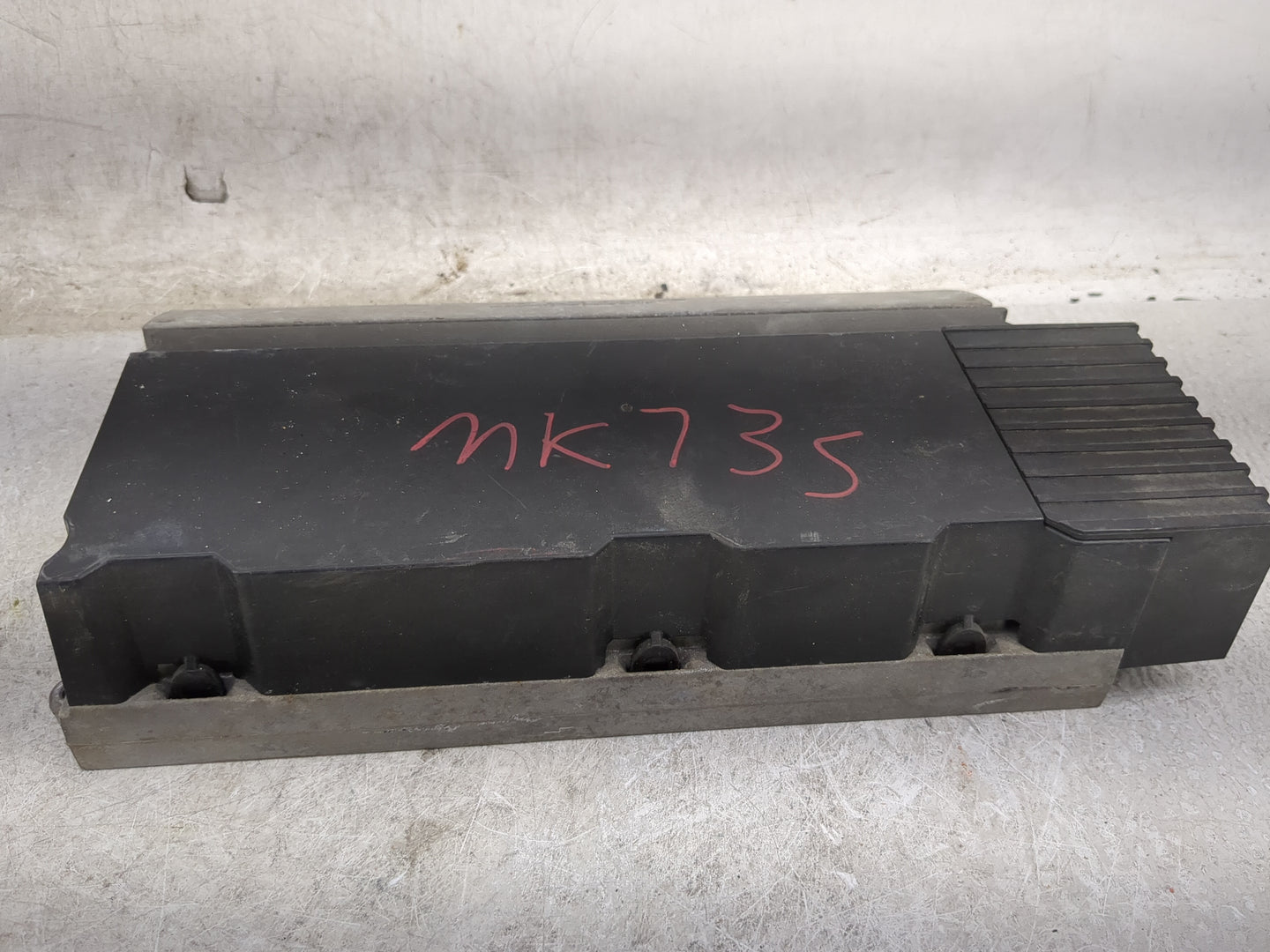 2006 Audi A6 Radio AM FM Cd Player Receiver Replacement P/N:4F0 035 223A Fits OEM Used Auto Parts - Oemusedautoparts1.com