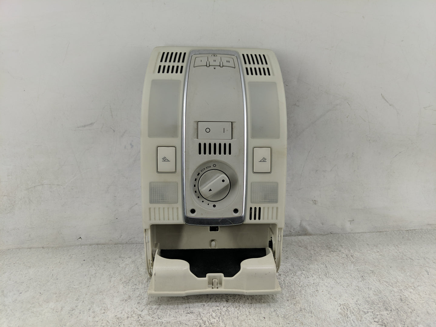 Audi A6 Overhead Roof Console Beige - Oemusedautoparts1.com