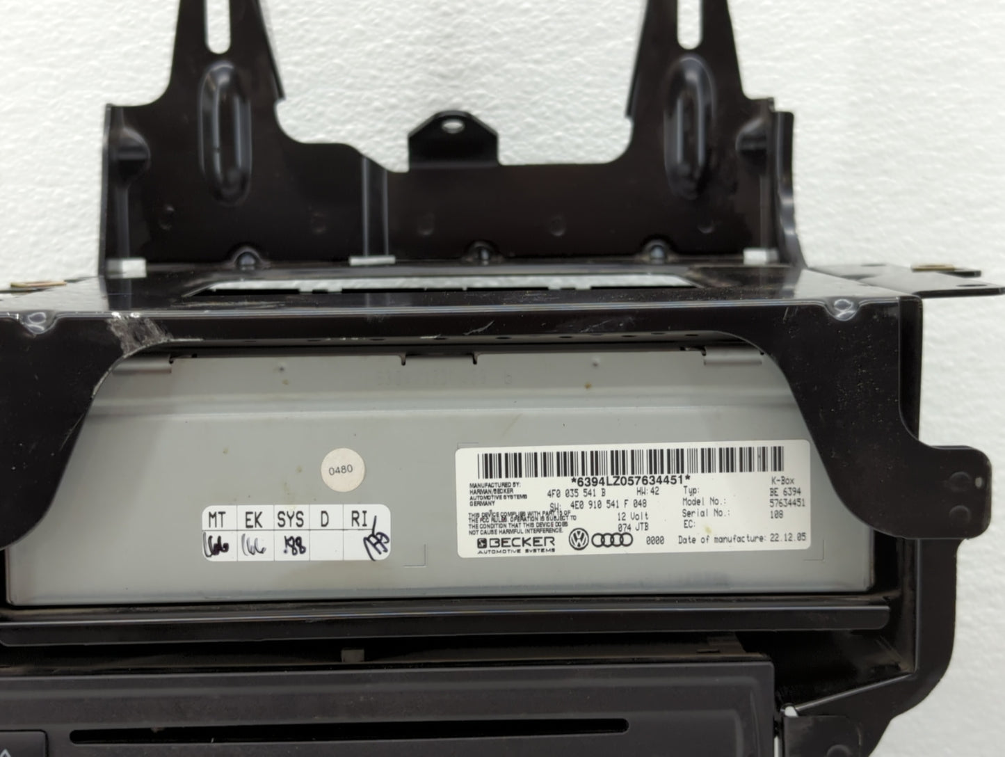 2005-2009 Audi A6 Am Fm Cd Player Radio Receiver - Oemusedautoparts1.com