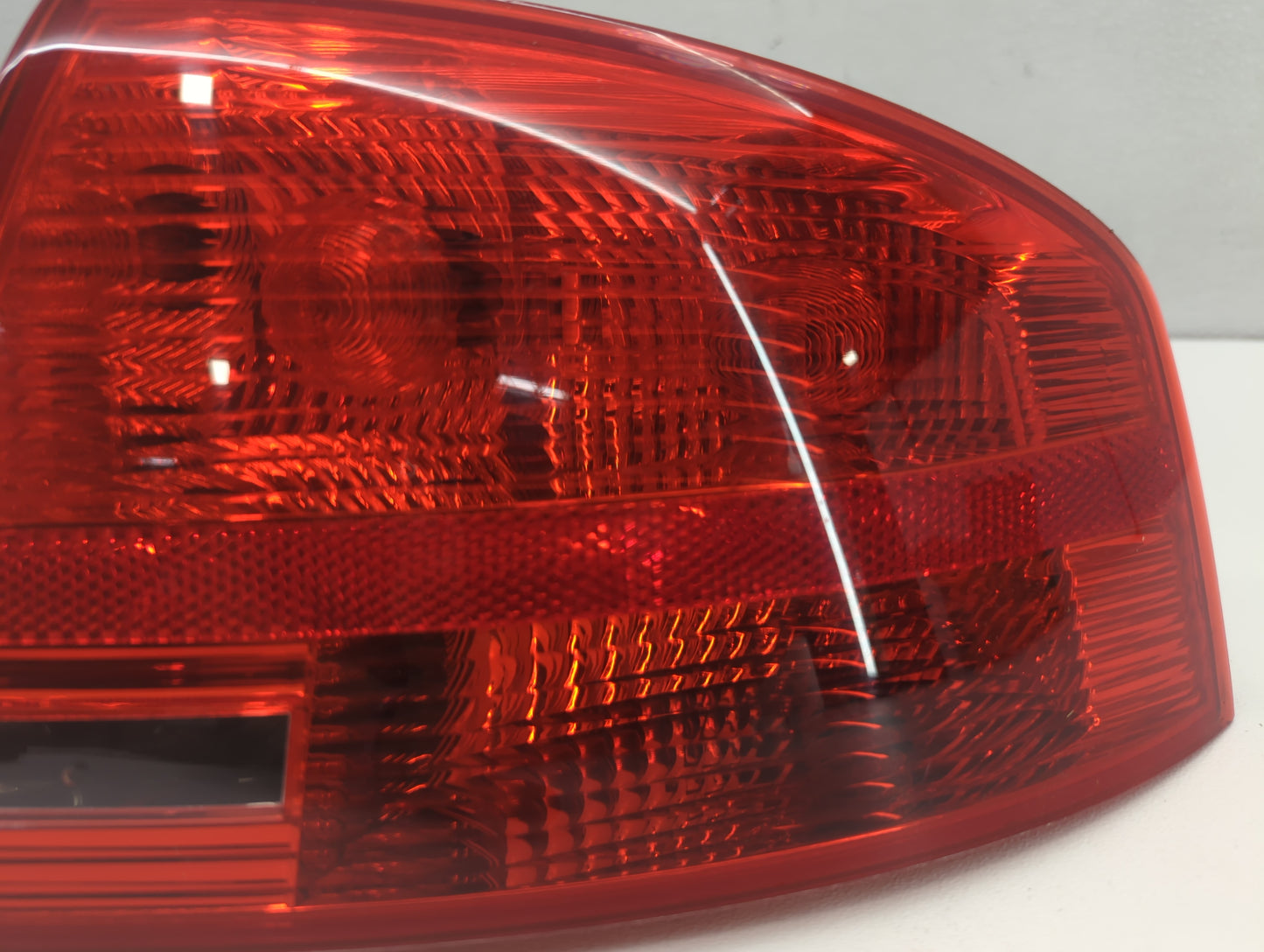 2005-2008 Audi S4 Tail Light Assembly Passenger Right OEM P/N:965037 04 5661 Fits Fits 2005 2006 2007 2008 OEM Used Auto Par