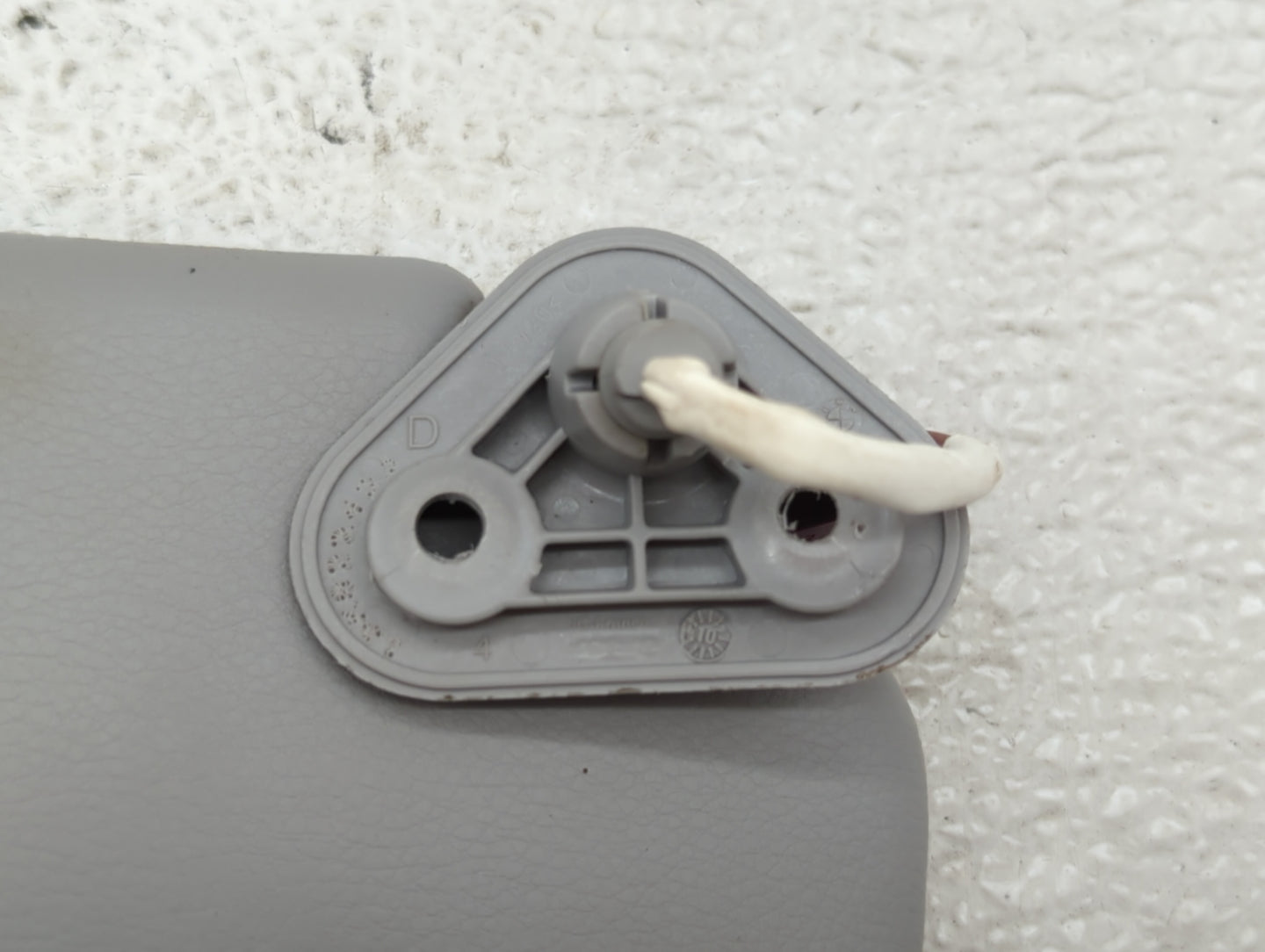 2006-2011 Bmw 323i Sun Visor Shade Replacement Passenger Right Mirror Fits OEM Used Auto Parts - Oemusedautoparts1.com