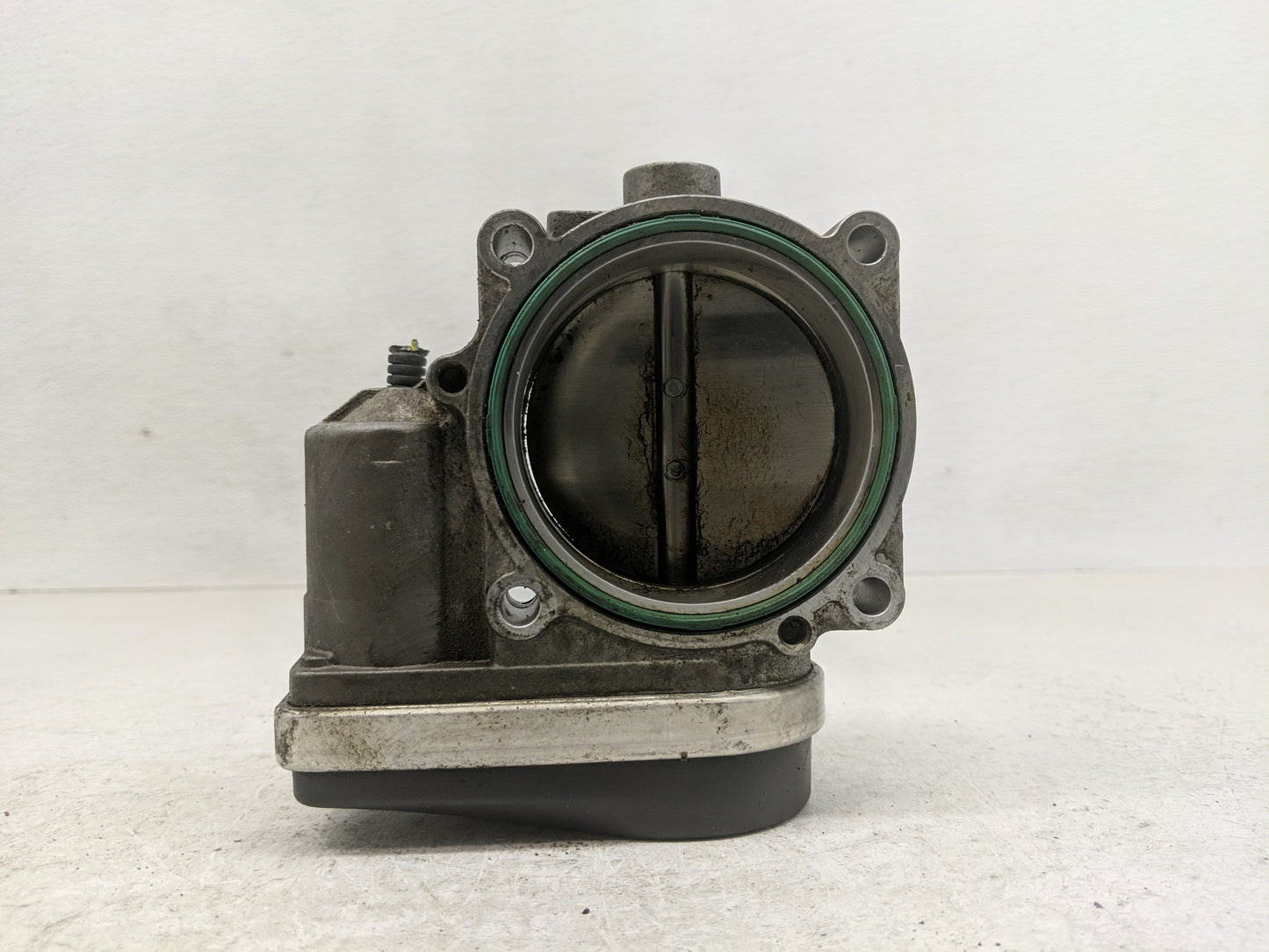 2006 Bmw 325ci Throttle Body Fits OEM Used Auto Parts - Oemusedautoparts1.com