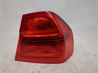 compare product 2006 Bmw 325i Tail Light Assembly Passenger Right OEM P/N:7161159 27.63.02.20 Fits Fits 2007 2008 OEM Used Auto Parts