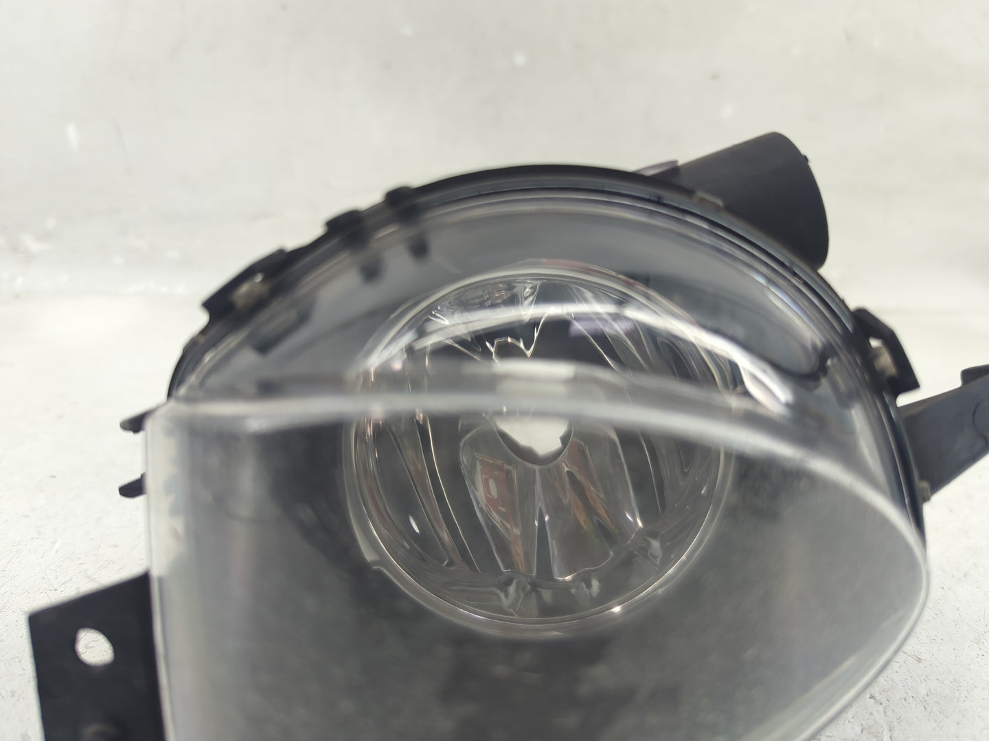 2006-2006 Bmw 325i Driver Left Oem Fog Light Lamp - Oemusedautoparts1.com