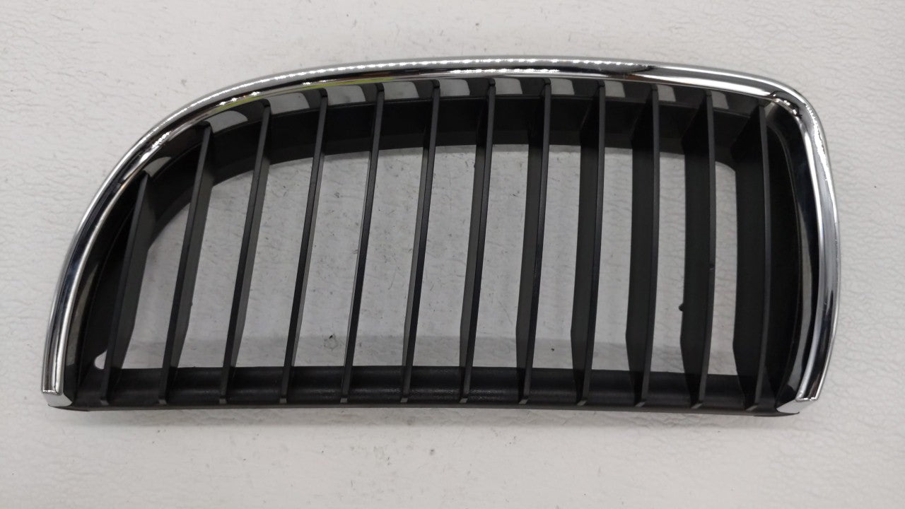 2006-2006 Bmw 325i Front Grille Bumper Not Included - Oemusedautoparts1.com