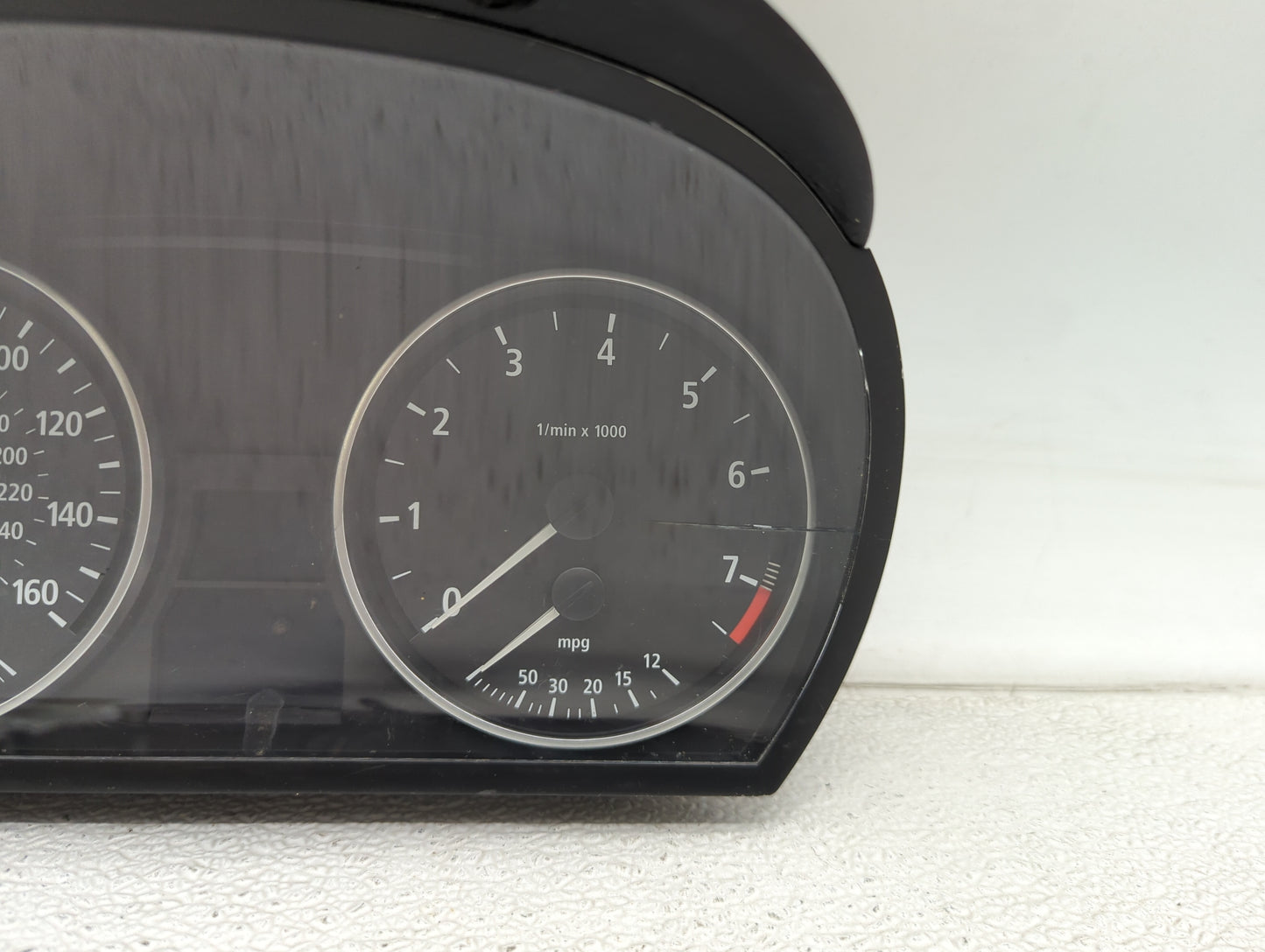 2006 Bmw 325i Instrument Cluster Speedometer Gauges P/N:6974667-01 IK697466701U, A2C53117699 Fits OEM Used Auto Parts - Oemu