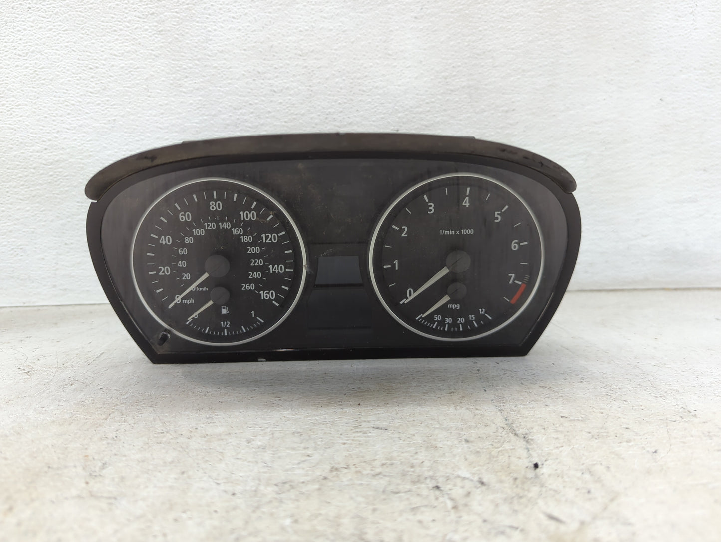 2006 Bmw 325i Instrument Cluster Speedometer Gauges P/N:6983495-01 14369510, IK698349501N, A2C53144926 Miles:137K Fits OEM U