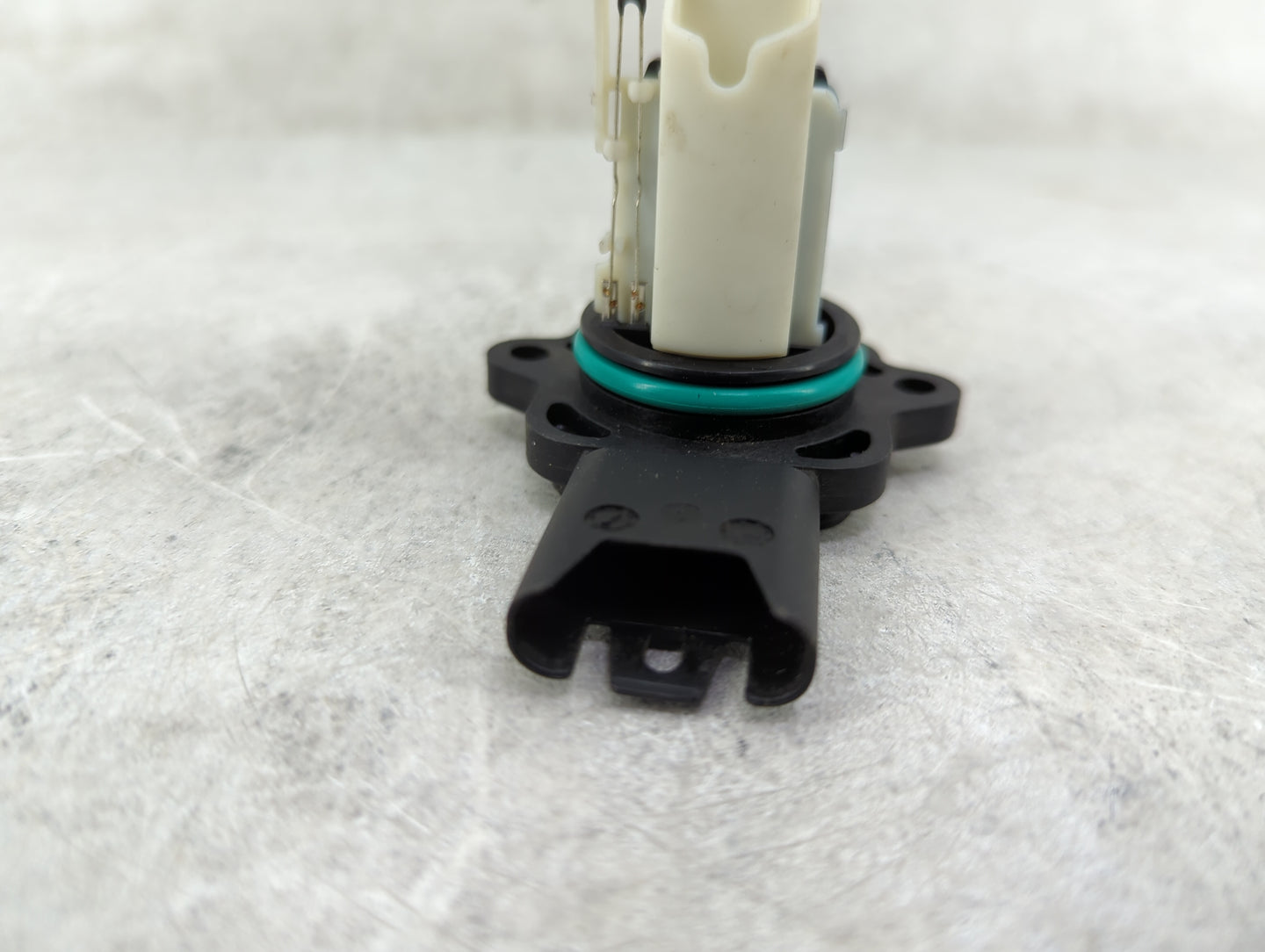 2006-2006 Bmw 325i Mass Air Flow Meter Maf - Oemusedautoparts1.com