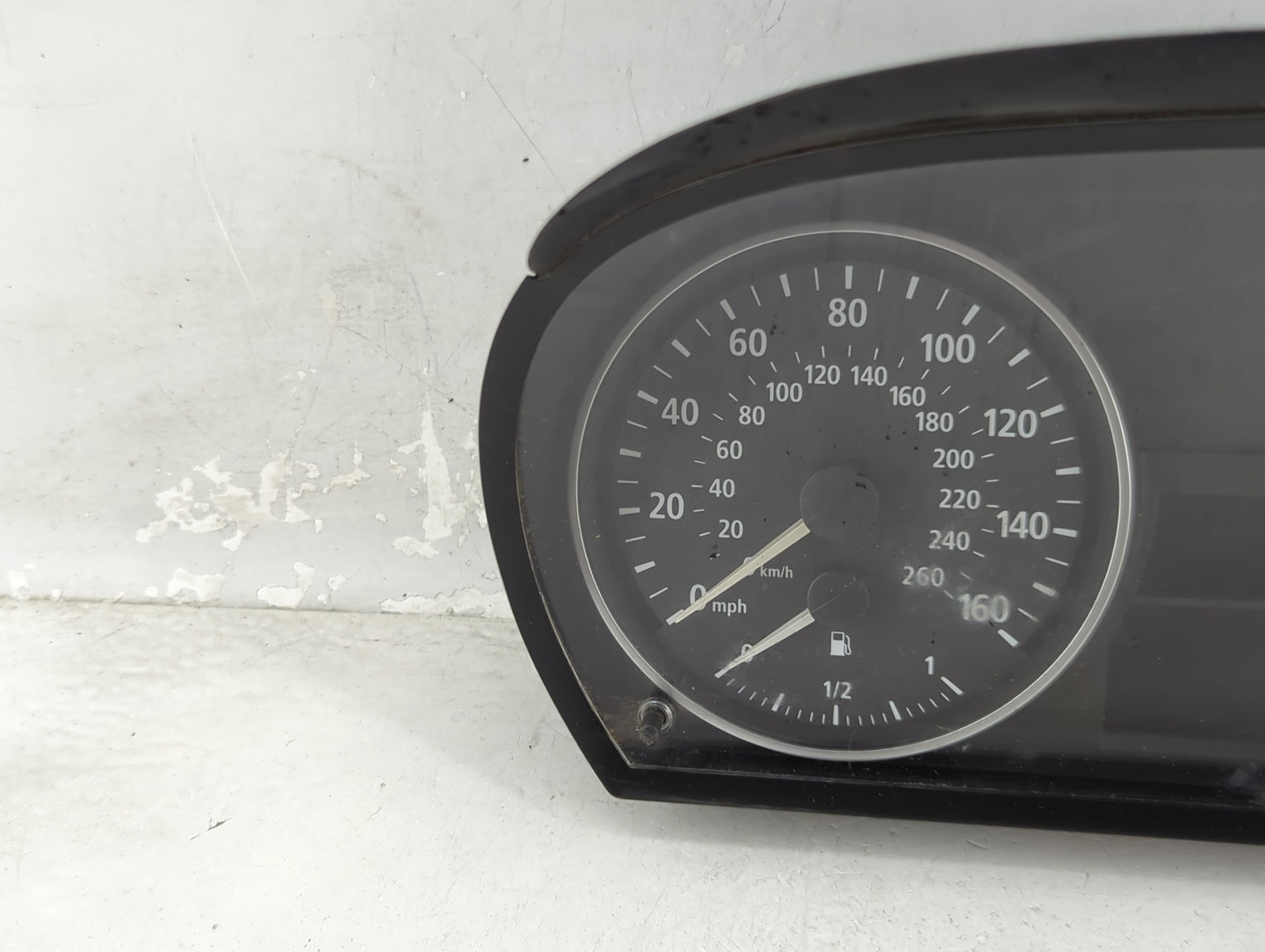 2006 Bmw 325i Instrument Cluster Speedometer Gauges P/N:9110213-05 A2C53168449, IK911021305S Miles:121K Fits OEM Used Auto P