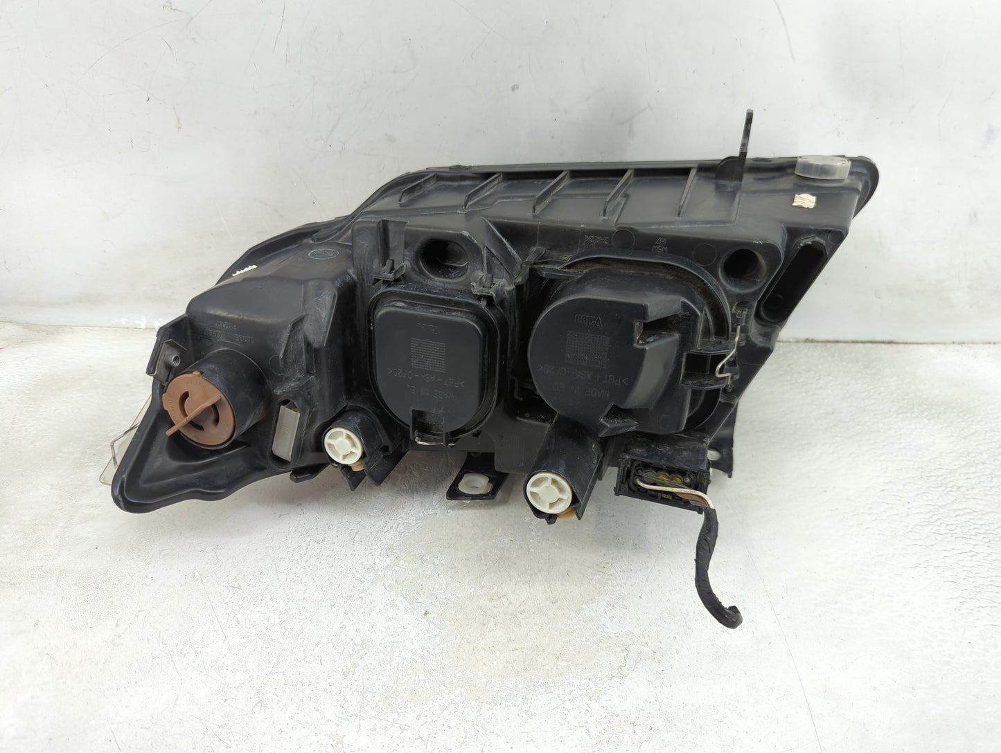 2006-2006 Bmw 325i Passenger Right Oem Head Light Headlight Lamp - Oemusedautoparts1.com