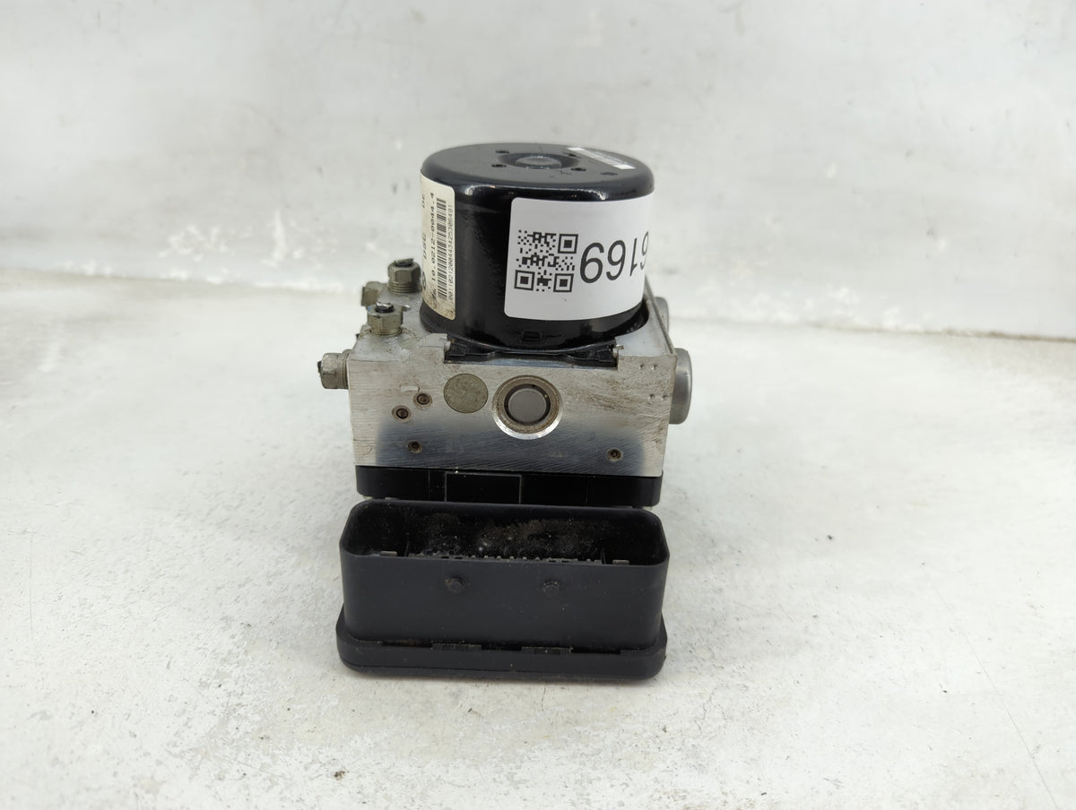 2006 Bmw 325i Anti-Lock Brake ABS Pump Module Actuator OEM P/N:3451-6774929-01 Fits OEM Used Auto Parts - Oemusedautoparts1.