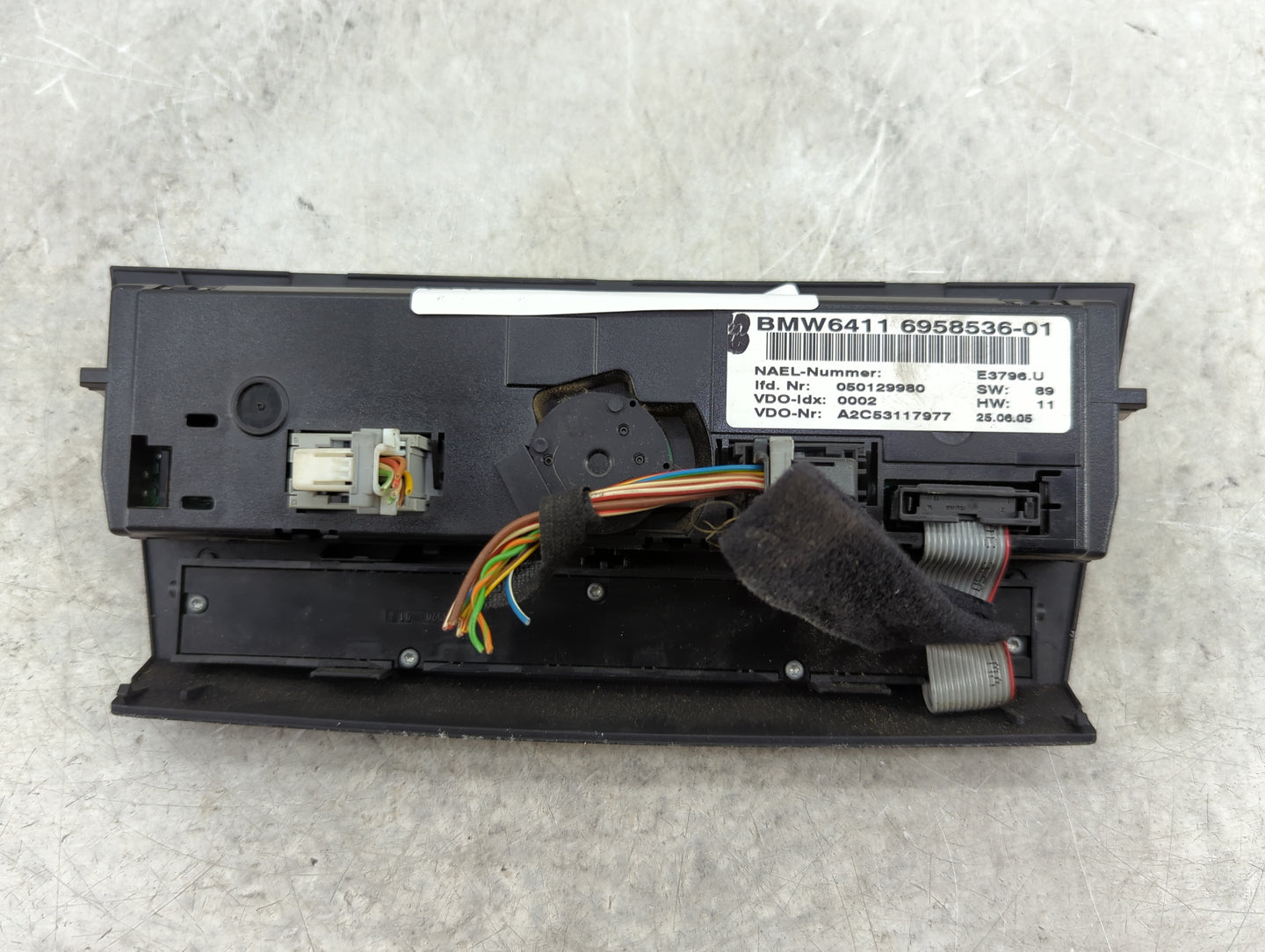 2006 Bmw 325i Climate Control Module Temperature AC/Heater Replacement P/N:6958536-01 Fits OEM Used Auto Parts - Oemusedauto