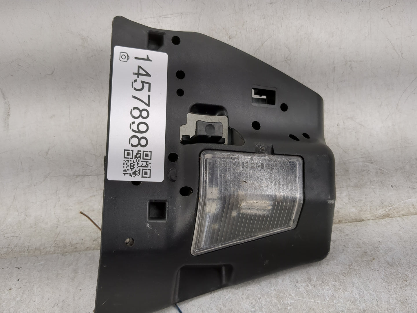 2006 Bmw 325i Third Brake Light Tail Light P/N:63218383100 P21W/32CP 572 2a 01 Fits OEM Used Auto Parts - Oemusedautoparts1.