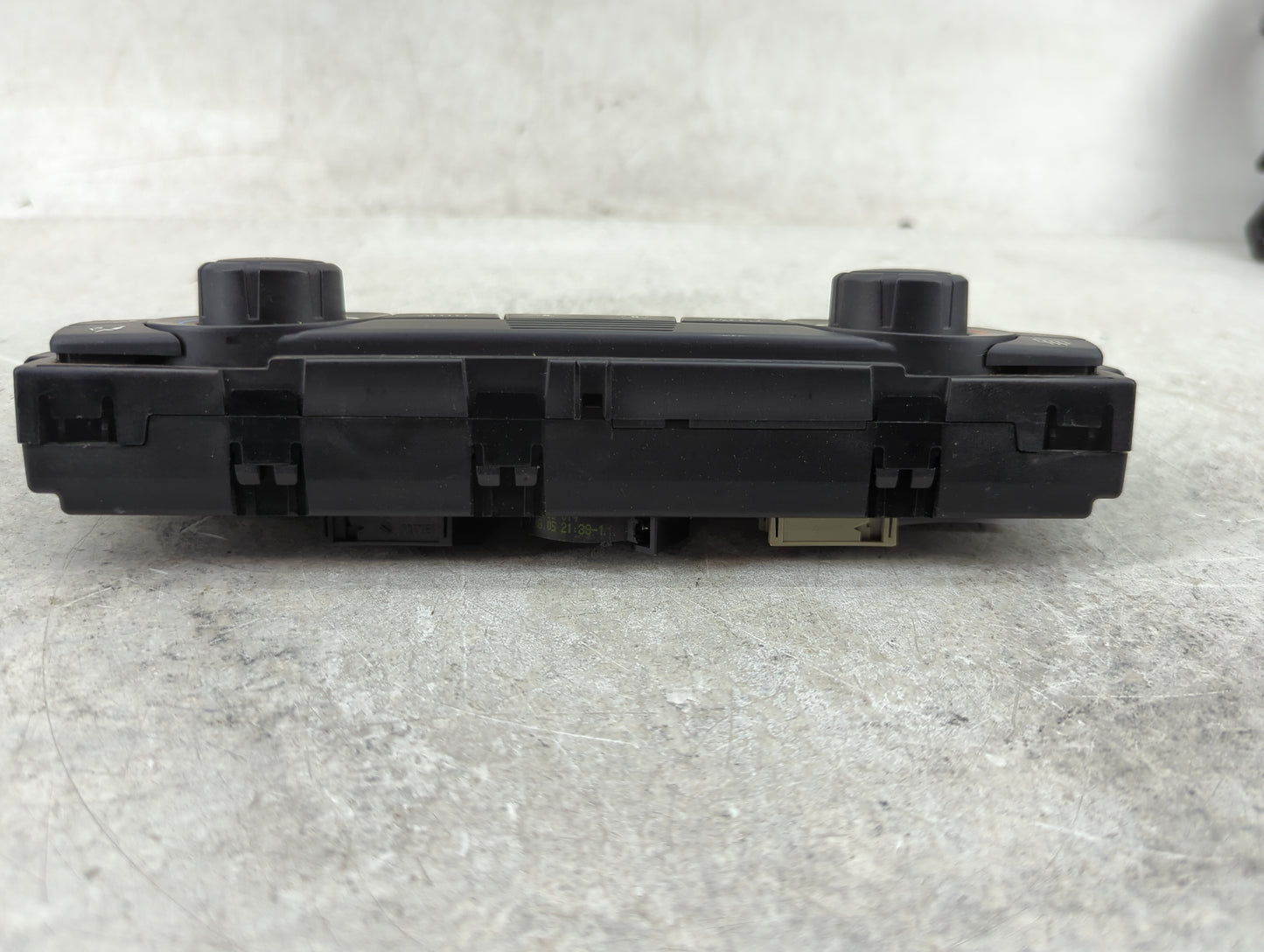 2006 Bmw 325i Climate Control Module Temperature AC/Heater Replacement P/N:6983944-01 Fits OEM Used Auto Parts - Oemusedauto