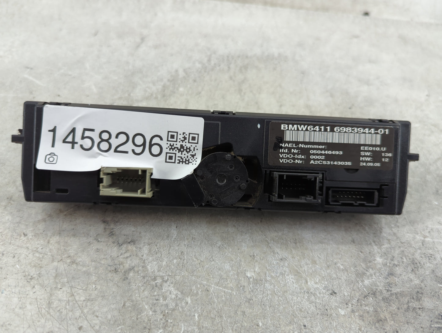 2006 Bmw 325i Climate Control Module Temperature AC/Heater Replacement P/N:6983944-01 Fits OEM Used Auto Parts - Oemusedauto