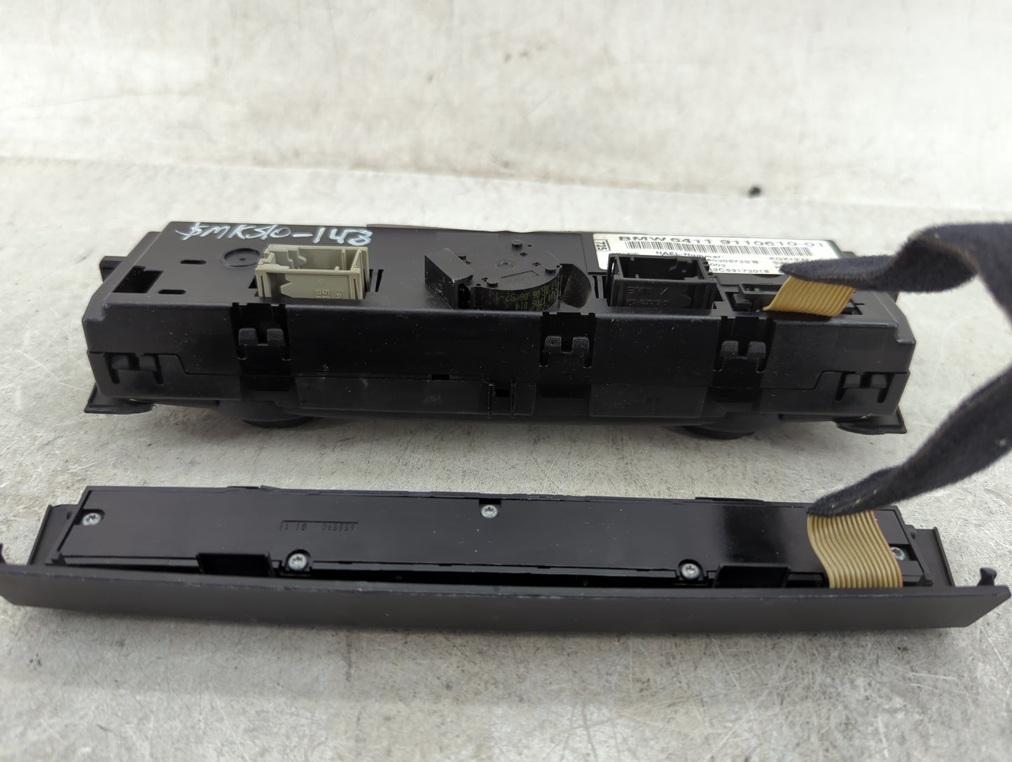 2006 Bmw 325i Climate Control Module Temperature AC/Heater Replacement P/N:9110610-01 Fits OEM Used Auto Parts - Oemusedauto