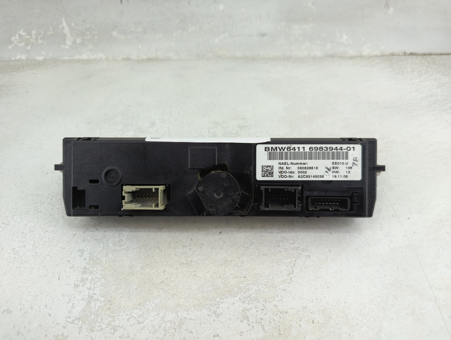 2006 Bmw 325i Climate Control Module Temperature AC/Heater Replacement P/N:6983944-01 A2C53143035 Fits OEM Used Auto Parts -