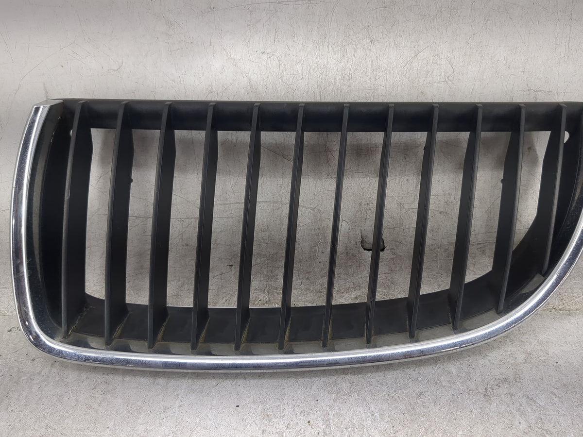 2006-2006 Bmw 325i Front Grille Bumper Not Included 1459908 - Oemusedautoparts1.com