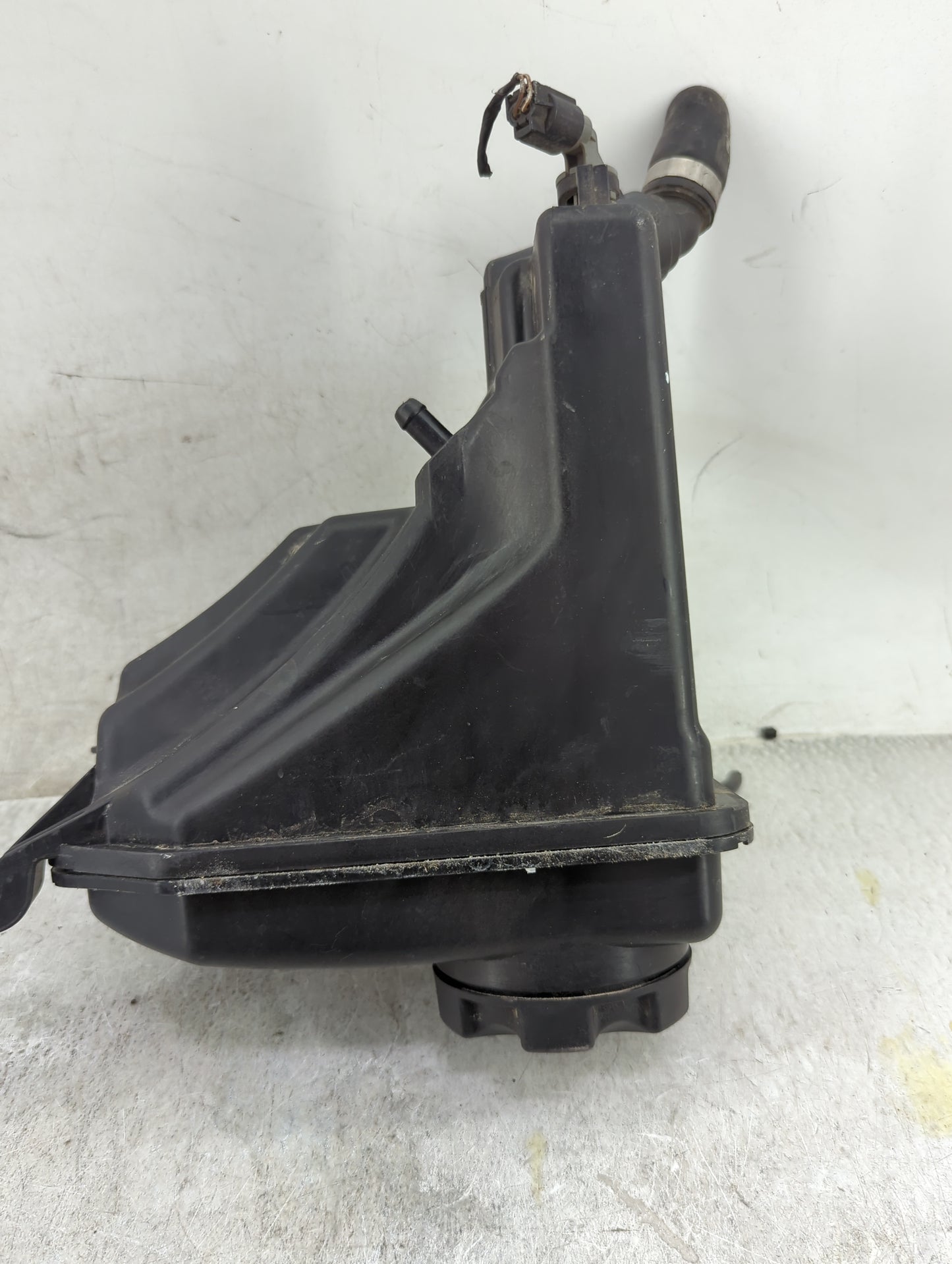 2006-2006 Bmw 325i Radiator Coolant Overflow Expansion Tank Bottle - Oemusedautoparts1.com