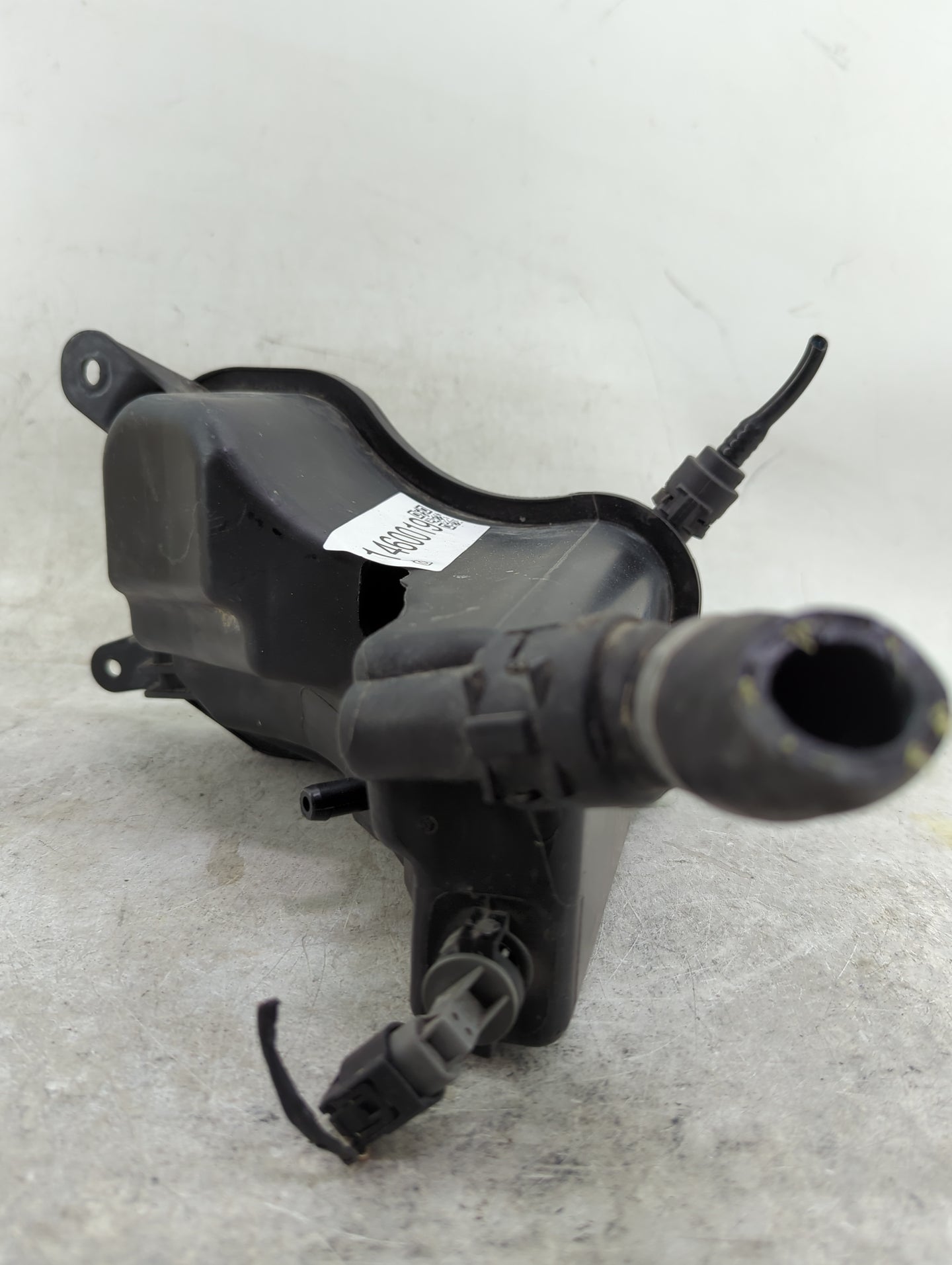 2006-2006 Bmw 325i Radiator Coolant Overflow Expansion Tank Bottle - Oemusedautoparts1.com