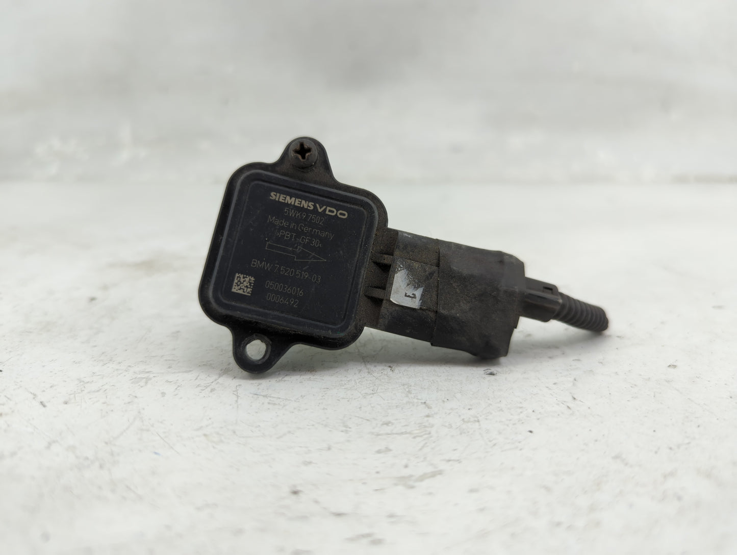 2006-2006 Bmw 325i Mass Air Flow Meter Maf 1463618 - Oemusedautoparts1.com