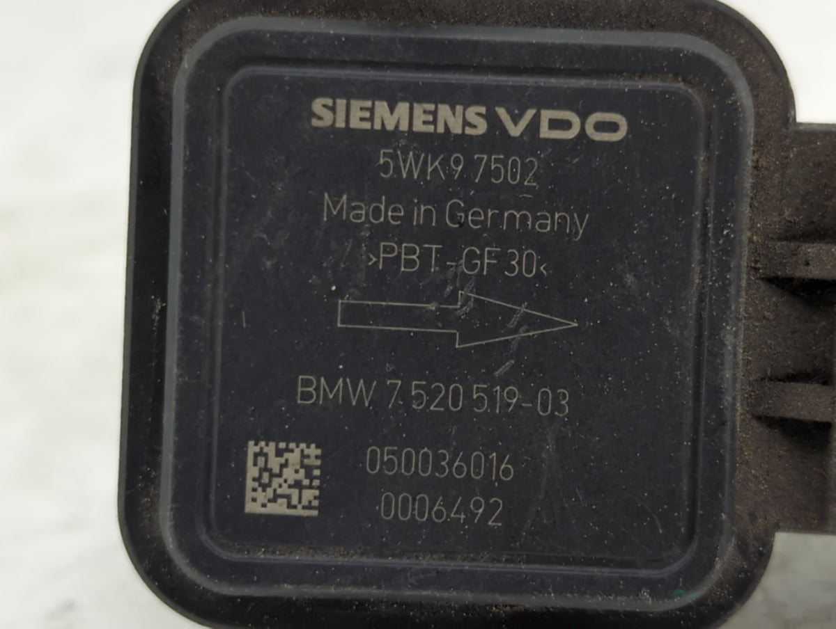 2006-2006 Bmw 325i Mass Air Flow Meter Maf Sensor 1463618 - Oemusedautoparts1.com