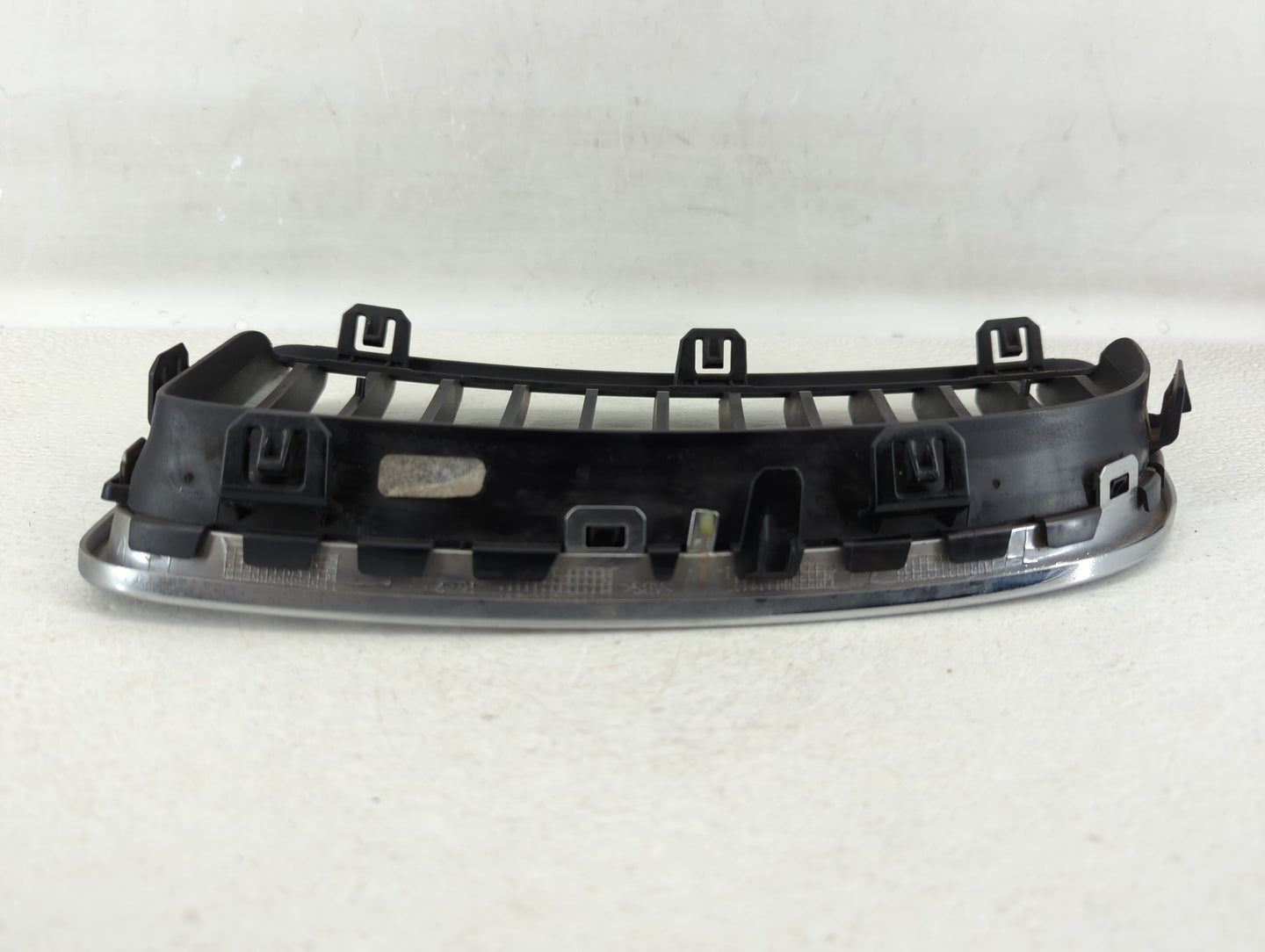 2006-2006 Bmw 325i Front Grille Bumper Not Included - Oemusedautoparts1.com
