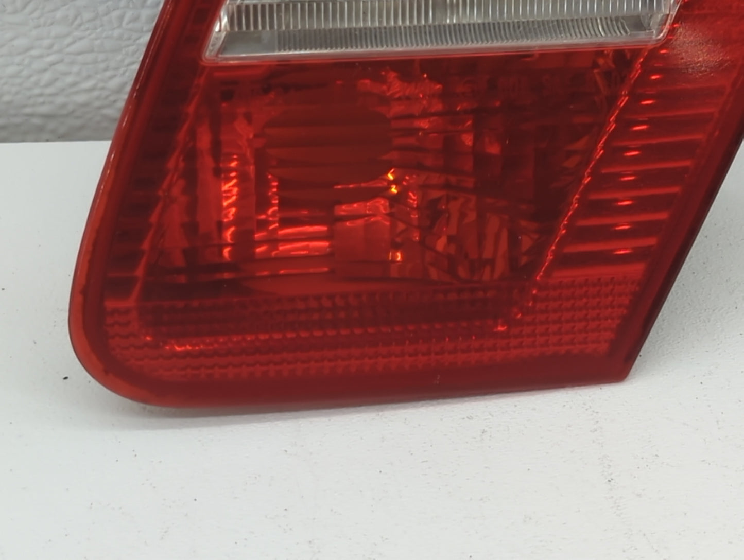 2006 Bmw 325i Tail Light Assembly Passenger Right OEM P/N:6 920 706 Fits Fits 2004 2005 OEM Used Auto Parts - Oemusedautopar