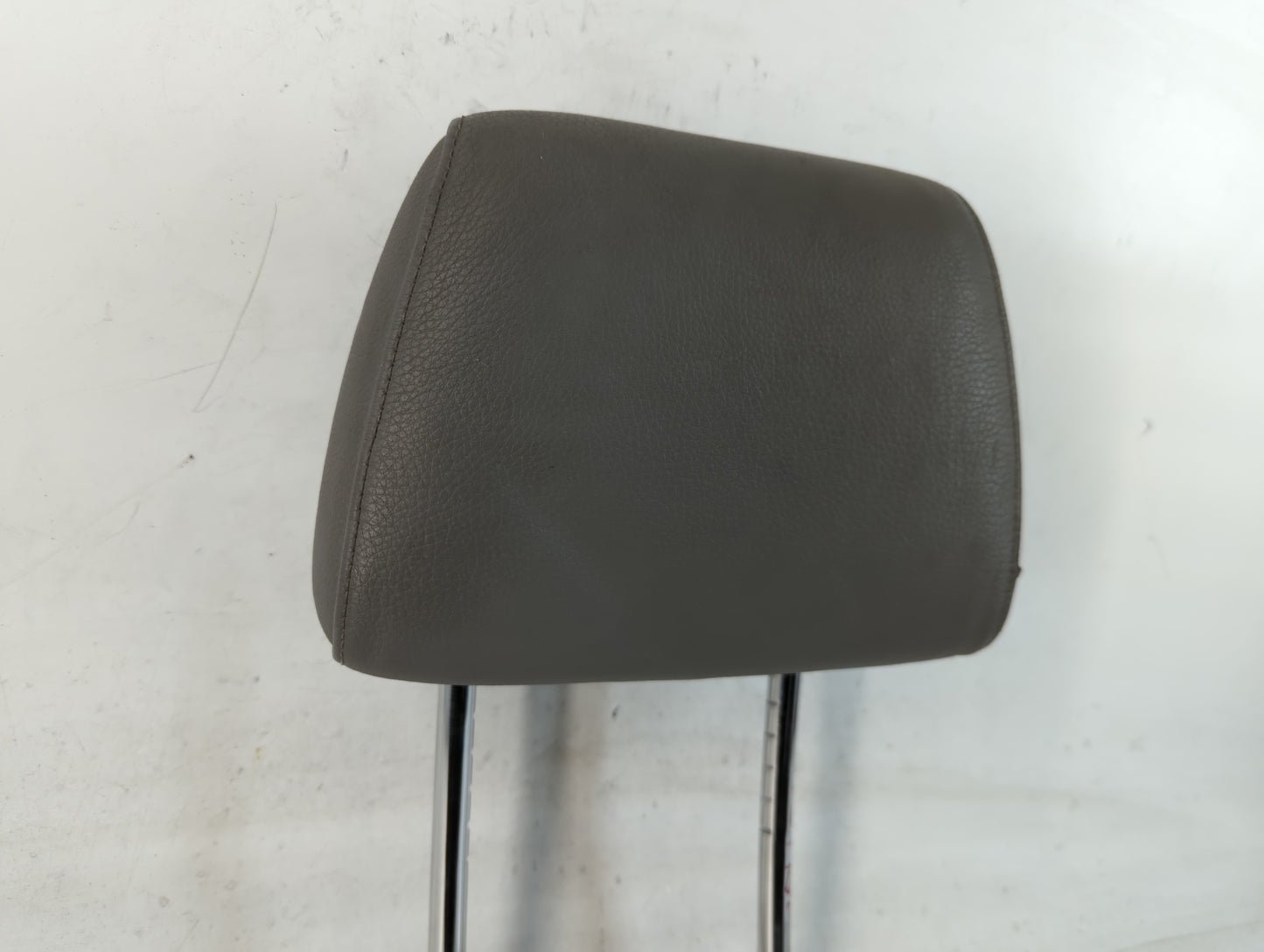 2006-2006 Bmw 325i Headrest Head Rest Front Driver Passenger Seat Black - Oemusedautoparts1.com
