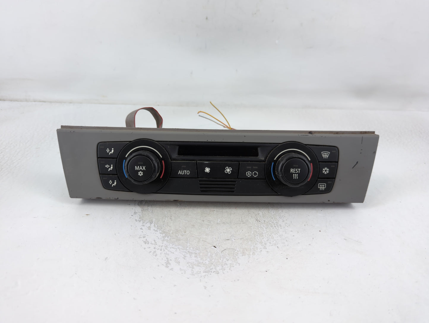 2001-2005 Bmw 325i Climate Control Module Temperature AC/Heater Replacement P/N:BMW6411 6958536-01 Fits OEM Used Auto Parts 