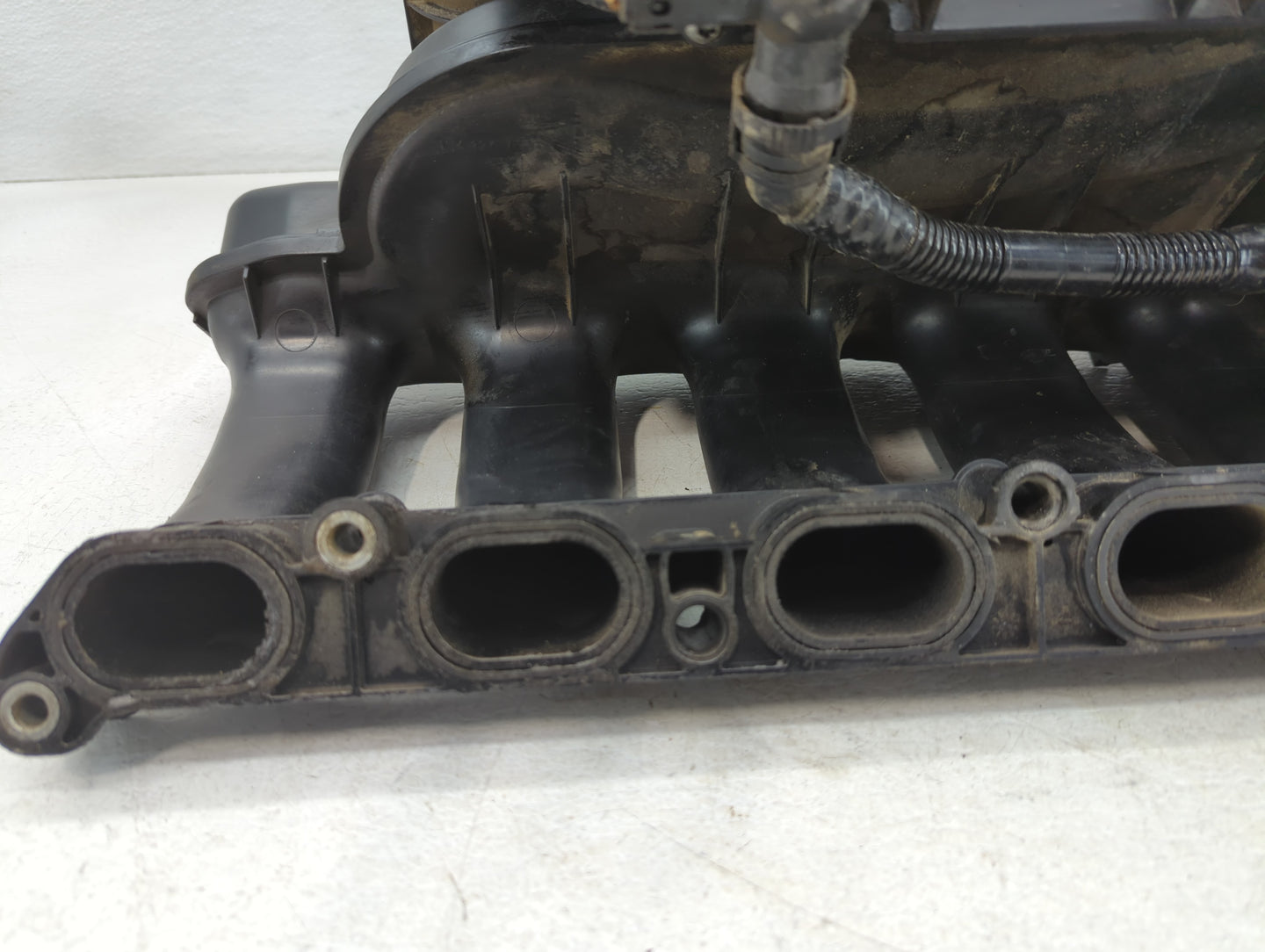 2006 Bmw 325i Air Intake Manifold Fits OEM Used Auto Parts - Oemusedautoparts1.com