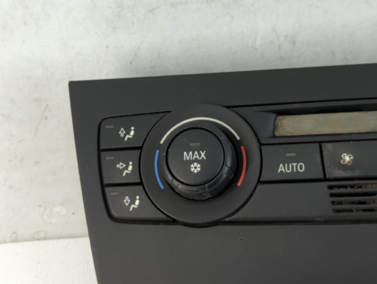 2006 Bmw 325i Climate Control Module Temperature AC/Heater Replacement P/N:6411 6983944 01 Fits OEM Used Auto Parts - Oemuse