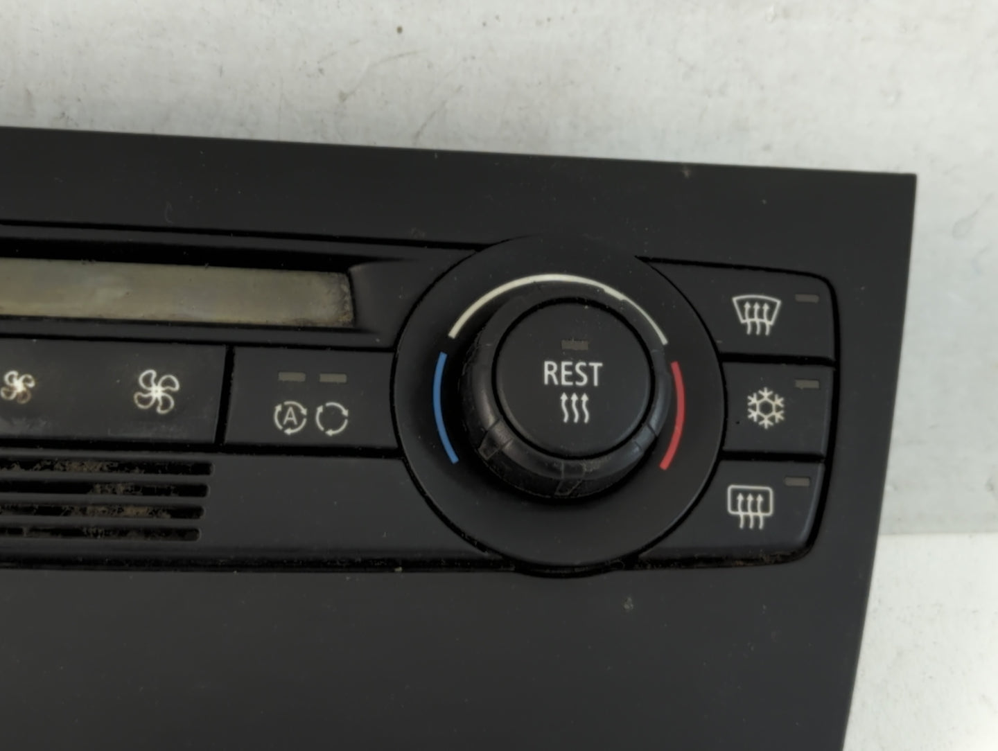 2006 Bmw 325i Climate Control Module Temperature AC/Heater Replacement P/N:6411 6983944 01 Fits OEM Used Auto Parts - Oemuse