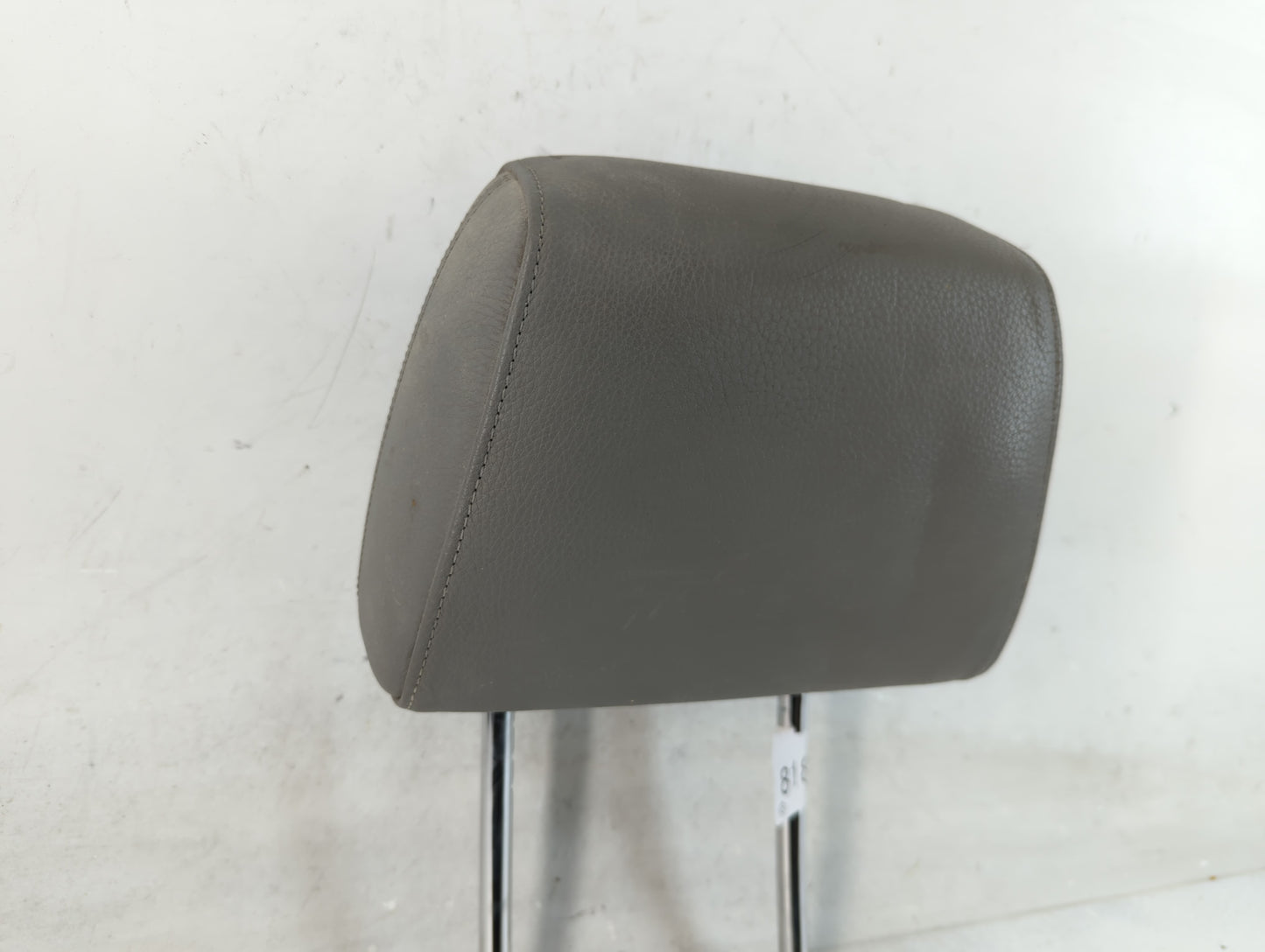 2006 Bmw 325i Headrest Head Rest Front Driver Passenger Seat Fits OEM Used Auto Parts - Oemusedautoparts1.com