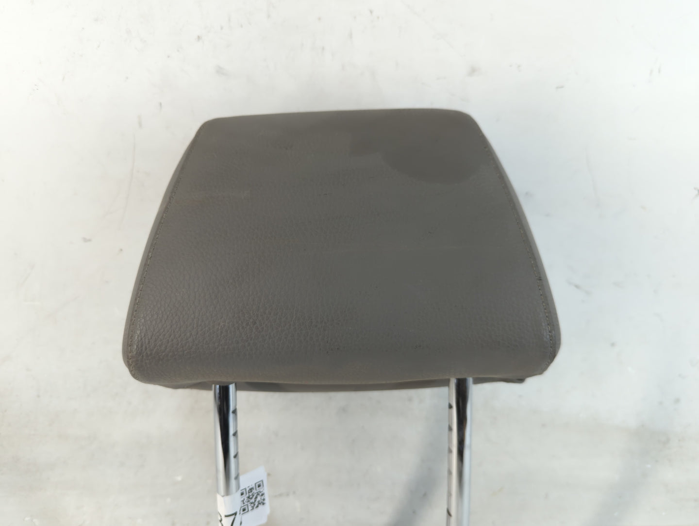 2006 Bmw 325i Headrest Head Rest Front Driver Passenger Seat Fits OEM Used Auto Parts - Oemusedautoparts1.com